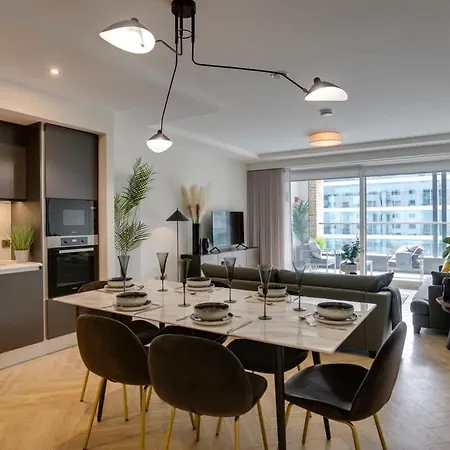 The Benson One By At دبلن